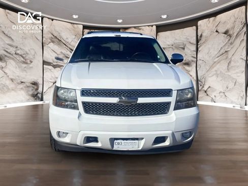 Used 2011 Chevrolet Avalanche LTZ AWD/4WD image 7