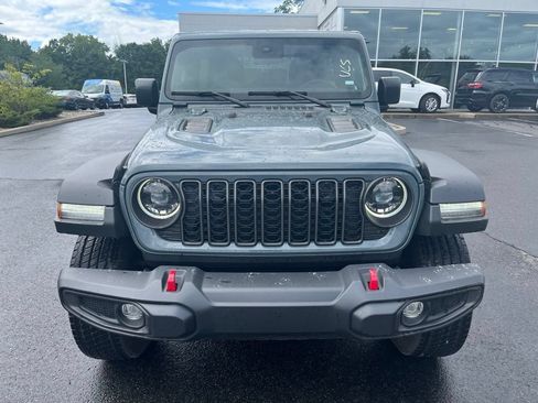Used 2024 Jeep Wrangler Unlimited Rubicon AWD/4WD image 9