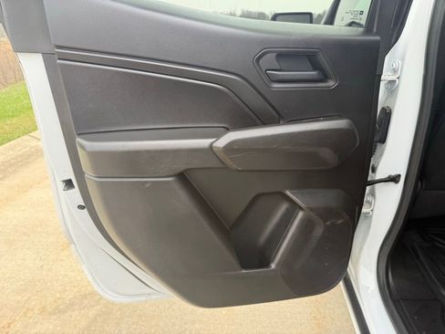 Used 2025 Chevrolet Colorado W/T w/ WT Convenience Package II image 12