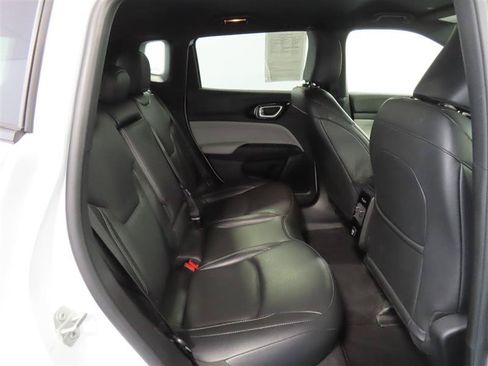 Used 2025 Jeep Compass Limited AWD/4WD image 34