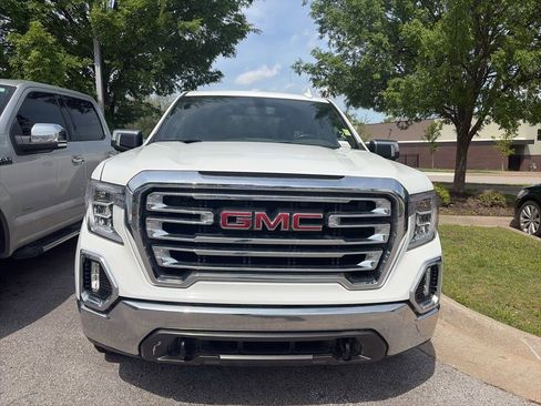Used 2021 GMC Sierra 1500 SLT w/ X31 Off-Road Package AWD/4WD image 2