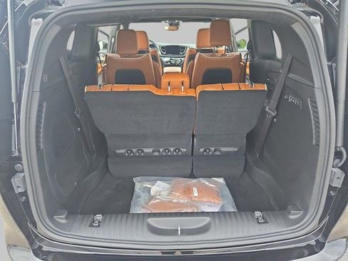 New 2026 Chrysler Pacifica Pinnacle w/ Trailer Tow Group image 14