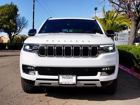 Certified 2025 Jeep Wagoneer Series II image 5