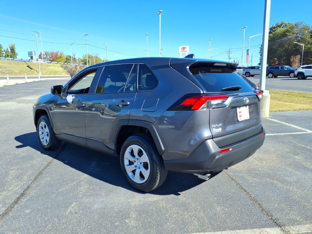 Certified 2025 Toyota RAV4 LE FWD image 21