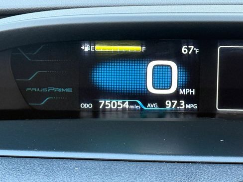 Used 2018 Toyota Prius Prime Premium w/ Carpet Mat Package FWD image 29