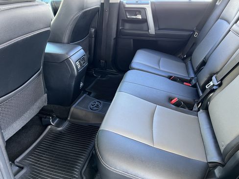 Used 2021 Toyota 4Runner SR5 Premium w/ Moonroof Package AWD/4WD image 16