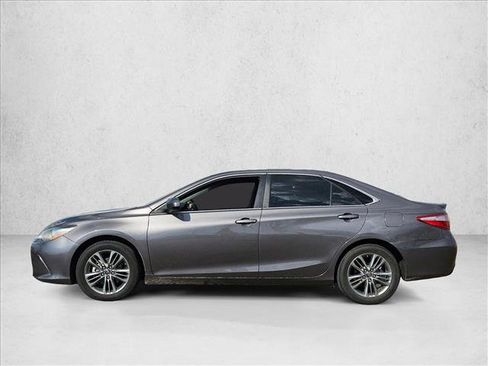 Used 2017 Toyota Camry SE FWD image 8