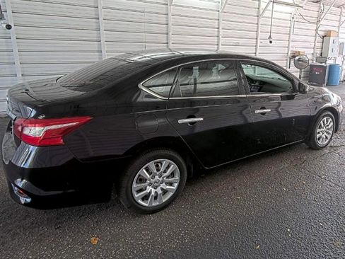 Used 2019 Nissan Sentra S image 4