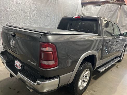 Used 2019 RAM 1500 Laramie AWD/4WD image 6