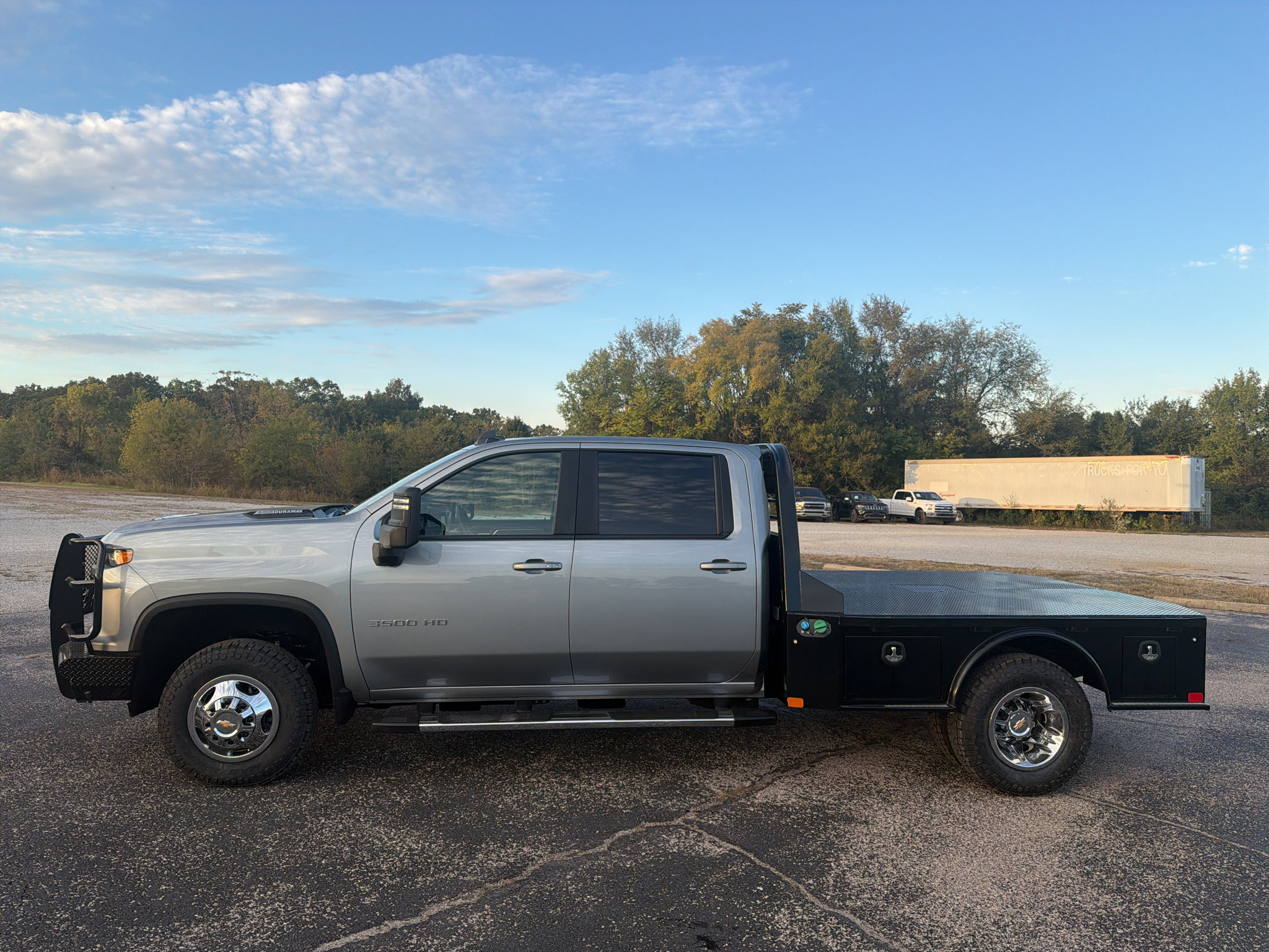 Used 2025 Chevrolet Silverado 3500 LT w/ All Star Edition AWD/4WD image 2