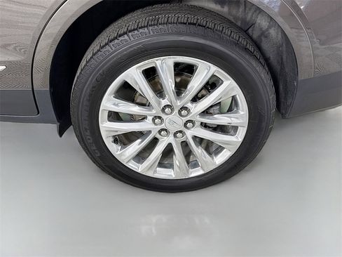 Used 2019 Cadillac XT5 Premium Luxury image 31