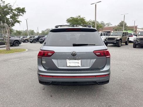 Used 2023 Volkswagen Tiguan SE R-Line FWD image 4