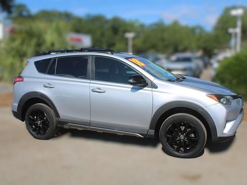Used 2018 Toyota RAV4 Adventure FWD image 4