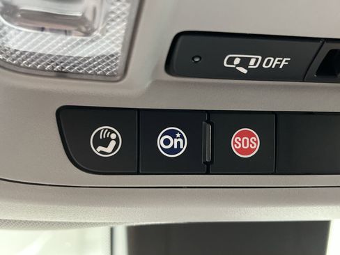 Certified 2020 Chevrolet Equinox LT AWD/4WD image 24
