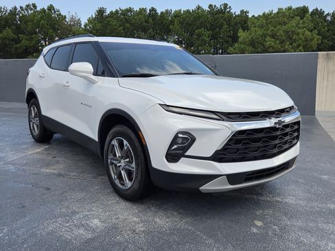 Used 2024 Chevrolet Blazer LT w/ Convenience Package FWD image 7