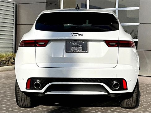 New 2024 Jaguar E-PACE R-Dynamic SE image 4