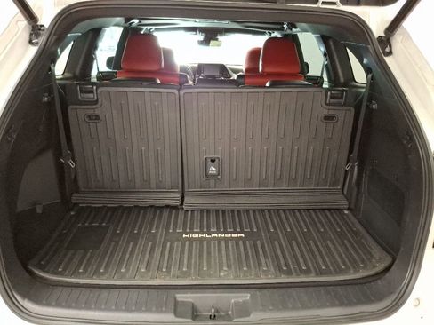 Used 2022 Toyota Highlander XSE AWD/4WD image 14