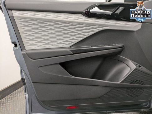 Used 2022 Volkswagen Taos S w/ IQ Drive S Package image 9