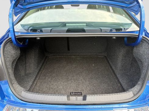 Used 2023 Volkswagen Jetta SE FWD image 16