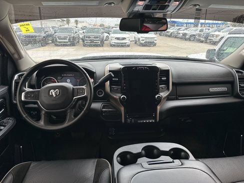 Used 2024 RAM 2500 Laramie AWD/4WD image 9