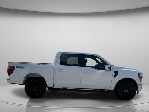 New 2025 Ford F150 Lariat w/ Equipment Group 502A High image 35