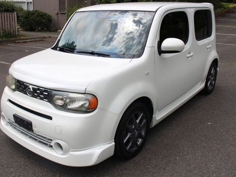 Used 2009 Nissan Cube 1.8 SL w/ Ginormous Pkg FWD image 1