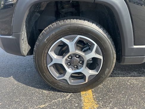 Used 2022 Jeep Compass Trailhawk w/ Trailhawk Elite Group image 28