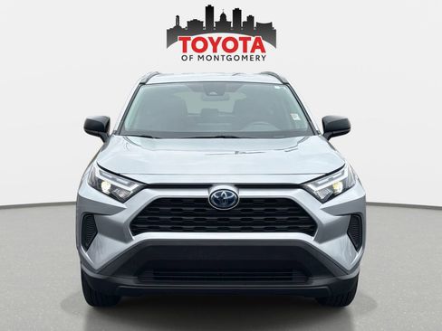 Used 2024 Toyota RAV4 LE image 9