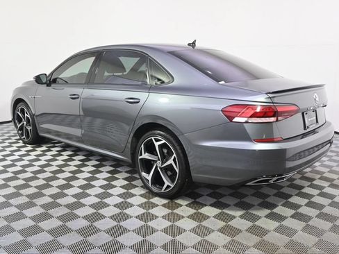 Used 2021 Volkswagen Passat 2.0T R-Line FWD image 3