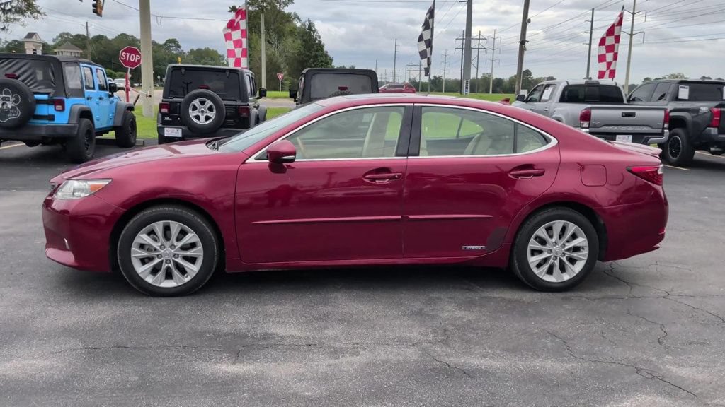 Used 2014 Lexus ES 300h w/ Luxury Package w/Bamboo Trim FWD image 5