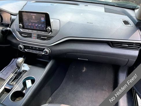 Used 2022 Nissan Altima 2.5 SV FWD image 14