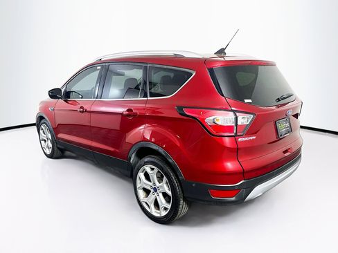 Used 2018 Ford Escape Titanium image 5