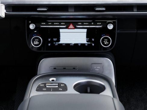 New 2026 Hyundai Ioniq 9 Limited AWD/4WD image 16