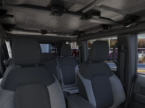 New 2025 Ford Bronco 4-Door AWD/4WD image 13