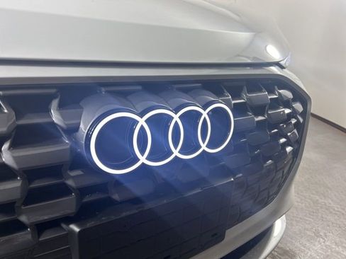 New 2025 Audi Q5 Premium Plus image 32