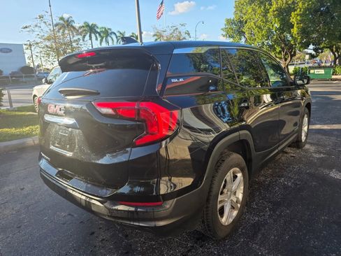 Used 2018 GMC Terrain SLE FWD image 4
