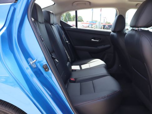 Used 2024 Nissan Sentra SR w/ SR Premium Package FWD image 11