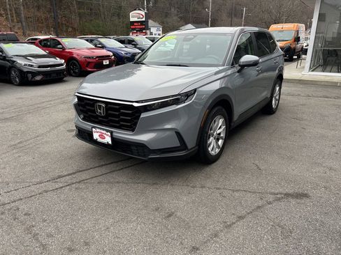 Used 2023 Honda CR-V EX image 4