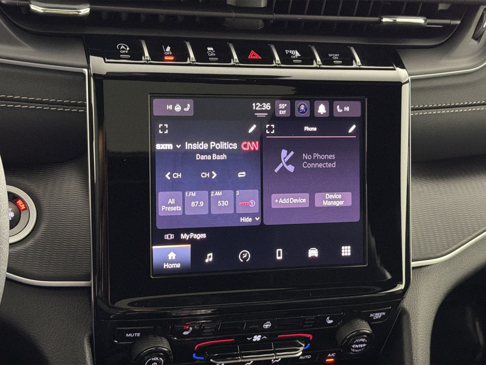 Used 2025 Jeep Grand Cherokee Altitude AWD/4WD image 18