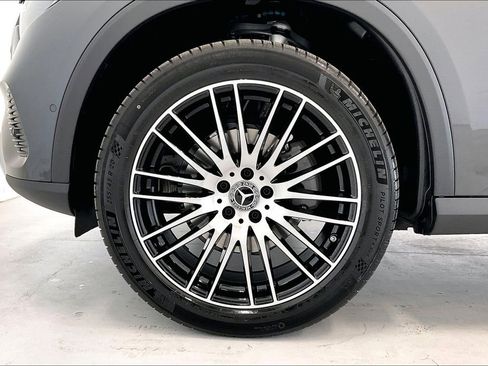 New 2026 Mercedes-Benz GLC 300 4MATIC image 11