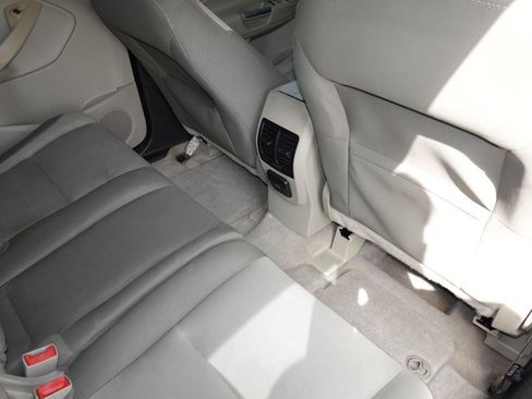 Used 2015 Ford C-MAX SE w/ Equipment Group 202A FWD image 23