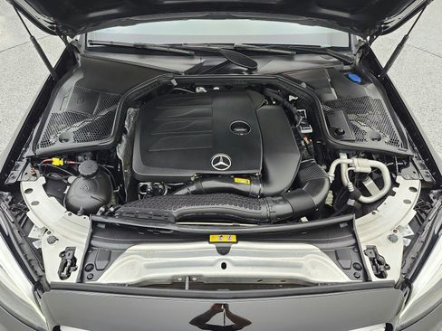 Used 2019 Mercedes-Benz C 300 Sedan image 16