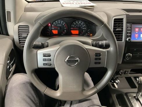 Used 2019 Nissan Frontier SV image 13