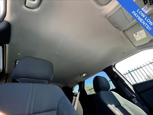 Used 2021 Chevrolet Blazer LT image 23