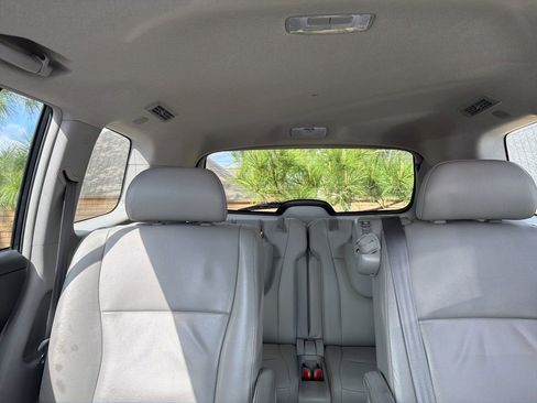 Used 2012 Toyota Highlander Limited w/ Tow Pkg image 31