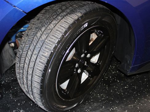 Used 2016 Ford Mustang Coupe image 29