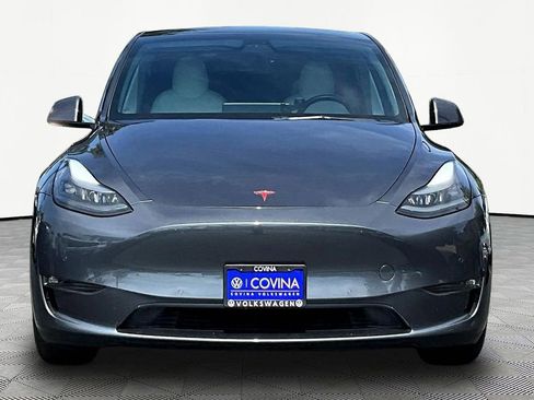 Used 2022 Tesla Model Y Performance image 2