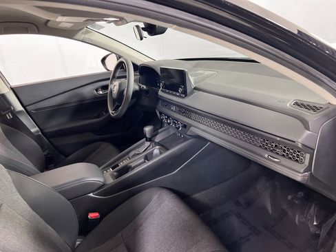 Used 2023 Honda Accord LX image 25