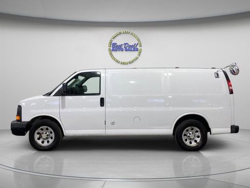 Used 2011 Chevrolet Express 1500 RWD image 3