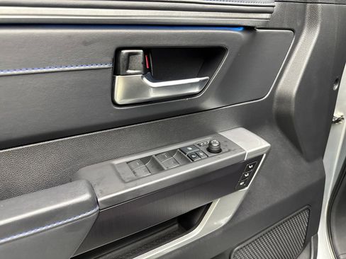 Used 2022 Toyota Tundra Platinum w/ Advanced Package image 33